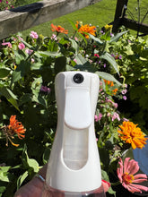 Load image into Gallery viewer, 500 ml Spray Mister Bottle - Perfect for Painting Furniture or Using with IOD Paint Inlays