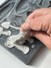 Load image into Gallery viewer, IOD Toadstools  6x10 Decor Mould